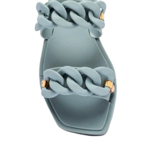 !! NEW !! Jelly Slide Sandals with Chain Detail in Matte White - Picture 10 of 11